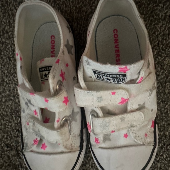 Girls converse - Picture 4 of 4